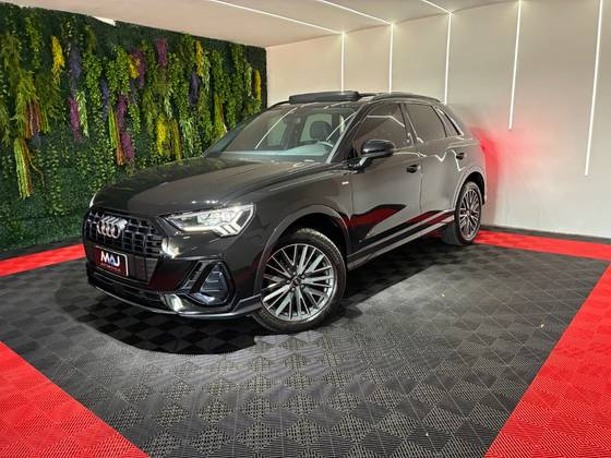AUDI Q3 2.0 40 TFSI GASOLINA SPORTBACK PERFORMANCE BLACK QUATTRO TIPTRONIC
